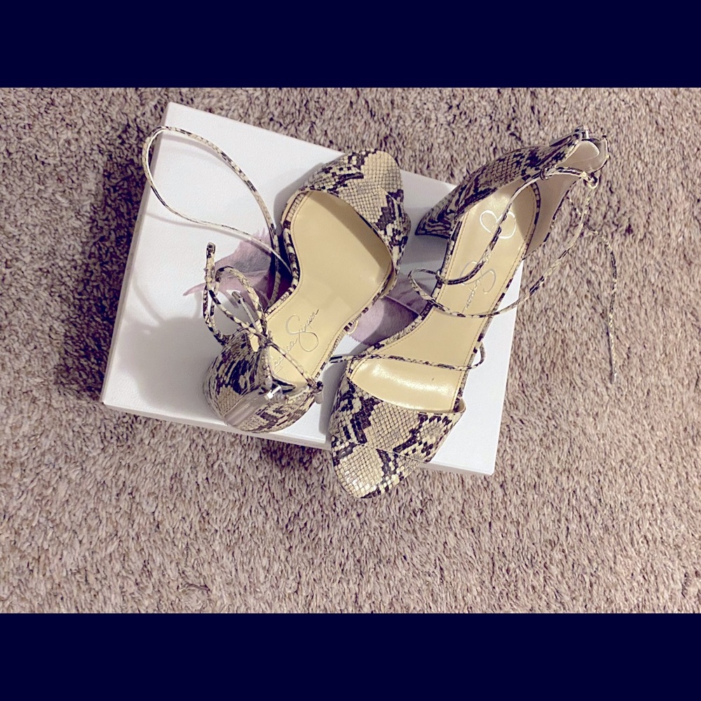 Jessica Simpson tie up sandals, brand new size 9